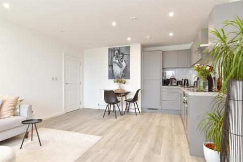 1 bedroom flat for sale, Vauxhall Place, Dartford DA1