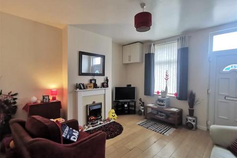 2 bedroom terraced house for sale, Wakefield Road, Featherstone, PONTEFRACT