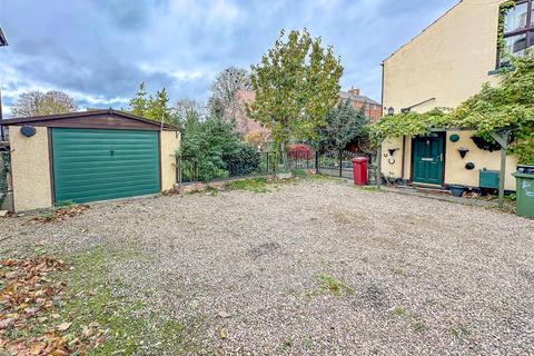 3 bedroom end of terrace house for sale, High Street, Crowle, SCUNTHORPE