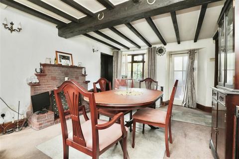 3 bedroom detached house for sale, Laughton Road, Dinnington, SHEFFIELD