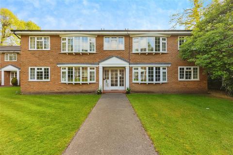 2 bedroom apartment for sale, Brooklands Road, SALE