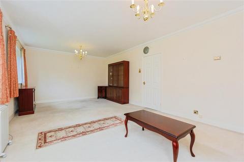 2 bedroom apartment for sale, Brooklands Road, SALE
