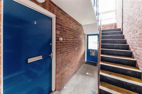 undefined, Queens Road, HULL
