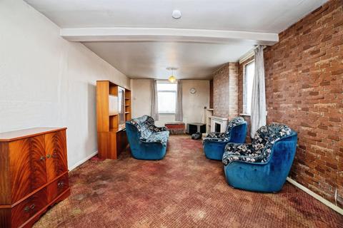 3 bedroom cottage for sale, Mansfield Road, Alfreton DE55