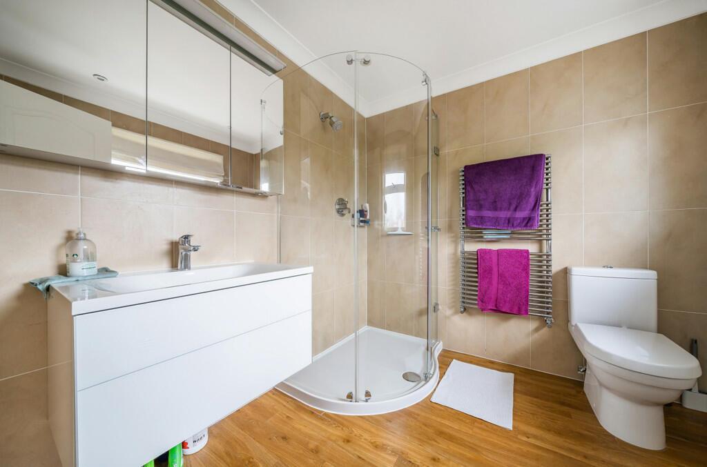 En suite.jpeg