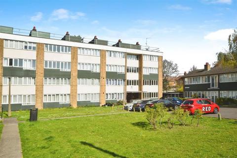 2 bedroom maisonette for sale, Burden Close, Brentford, Hounslow, TW8 9JG