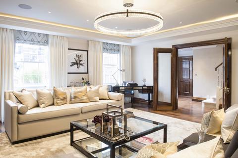 2 bedroom maisonette to rent, Grosvenor Hill, London, W1K