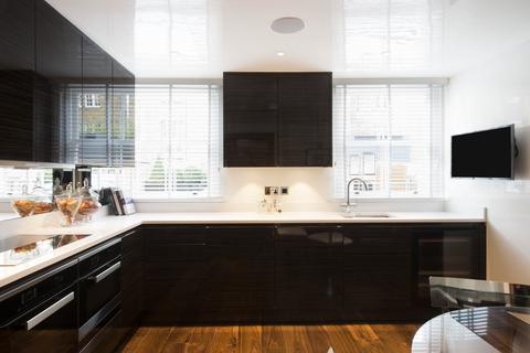 2 bedroom maisonette to rent, Grosvenor Hill, London, W1K