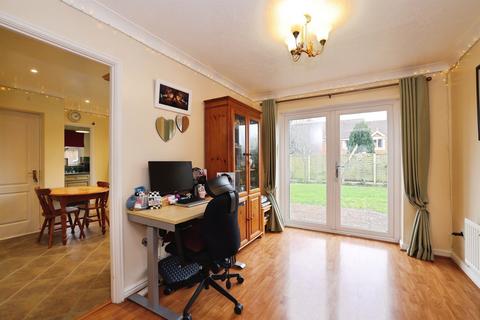 3 bedroom detached house for sale, Acacia Close, Chippenham