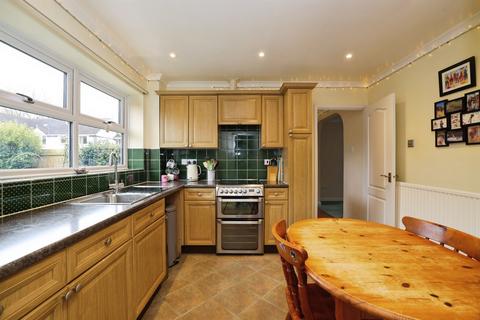 3 bedroom detached house for sale, Acacia Close, Chippenham