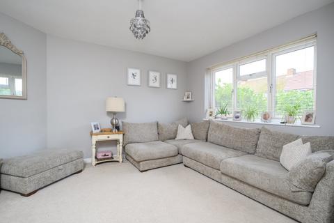 4 bedroom semi-detached house for sale, Molesey Close, Hersham, KT12