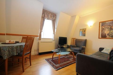 2 bedroom apartment to rent, Belvedere Road, County Hall