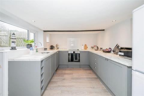 3 bedroom detached house for sale, Keswick Road, Bacton, NORWICH