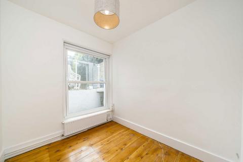 1 bedroom flat to rent, Retreat Road, Richmond TW9