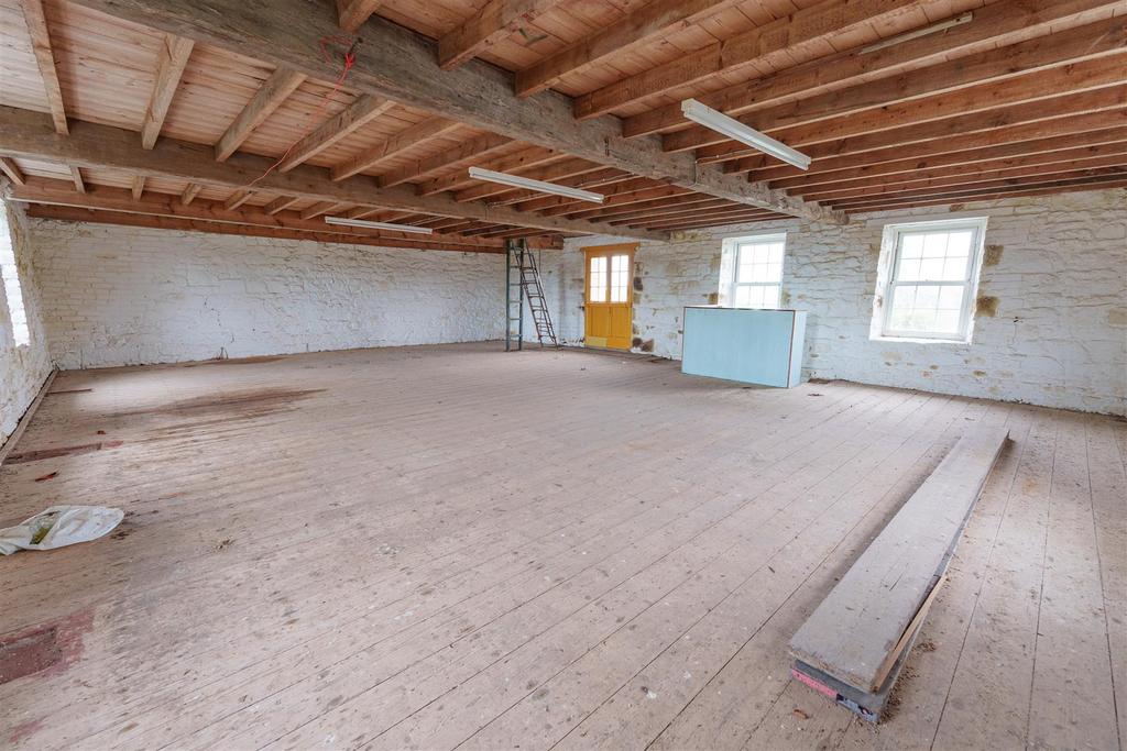 Western Barn - Attached