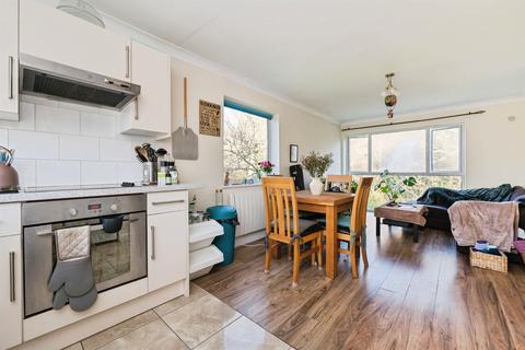 2 bedroom flat for sale, Lawrence Grove, Southampton