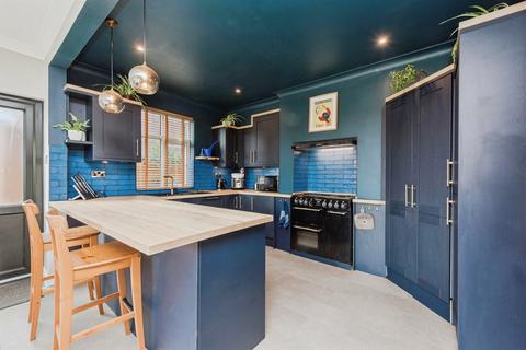 undefined, Upper Gungate, TAMWORTH