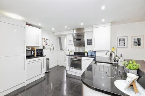 2 bedroom apartment for sale, Smith Street, Watford