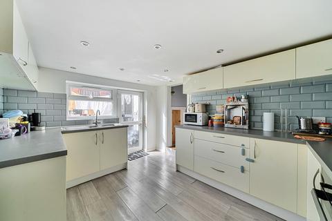 undefined, Henry Road, Freemantle, Southampton, Hampshire, SO15