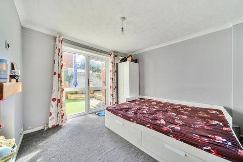 undefined, Henry Road, Freemantle, Southampton, Hampshire, SO15