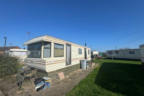 2 bedroom park home to rent, Harrow Lane, Newark NG22