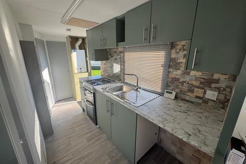 2 bedroom park home to rent, Harrow Lane, Newark NG22