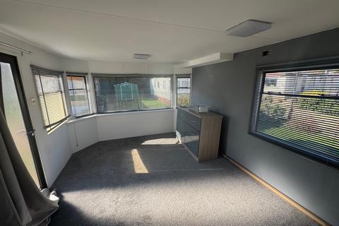 2 bedroom park home to rent, Harrow Lane, Newark NG22