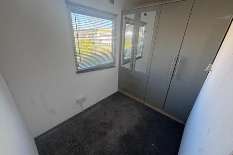 2 bedroom park home to rent, Harrow Lane, Newark NG22