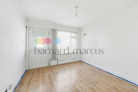 2 bedroom terraced house to rent, Keens Road, CROYDON