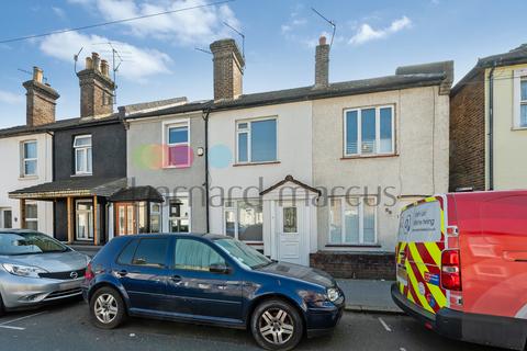 2 bedroom terraced house to rent, Keens Road, CROYDON