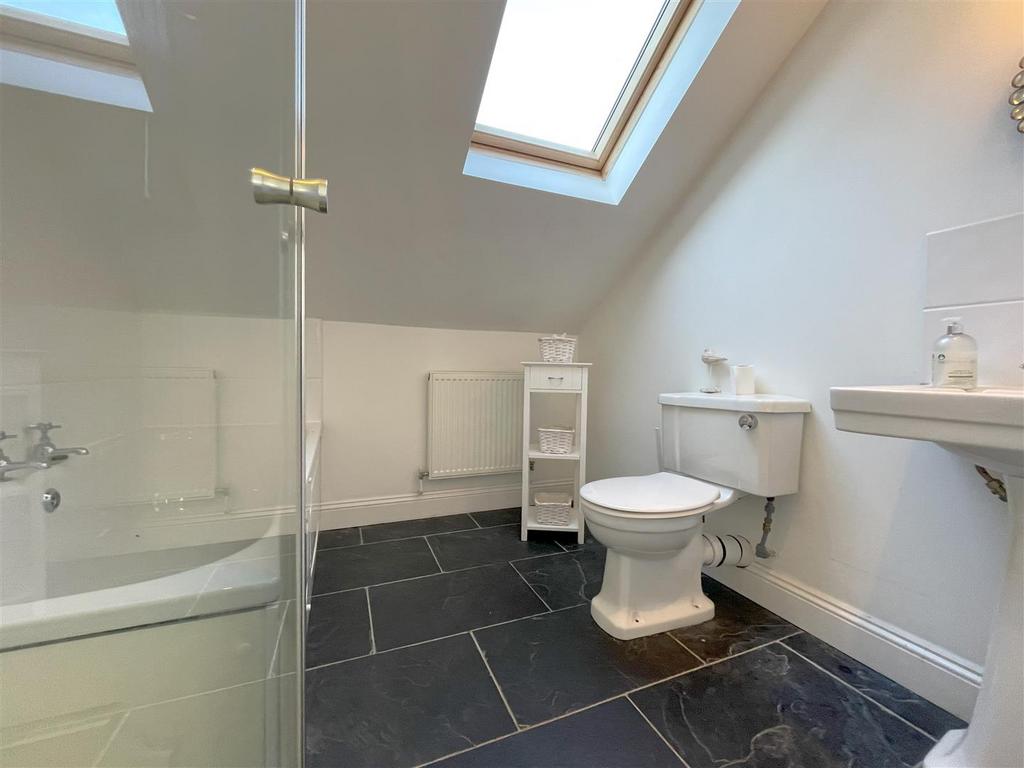 Ensuite.jpg