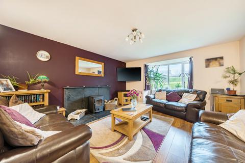 4 bedroom detached house for sale, Maes Hafren, Crew Green, Shrewsbury, Powys, SY5