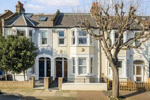 2 bedroom flat for sale, Strathville Road, London SW18