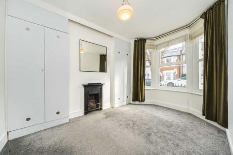 2 bedroom flat for sale, Strathville Road, London SW18