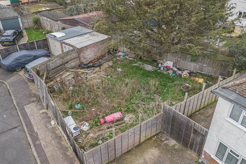 3 bedroom semi-detached house for sale, Sefton Avenue, Harrow, HA3