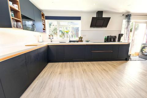6 bedroom detached house for sale, St. Pauls Road, Clacton-on-sea CO15