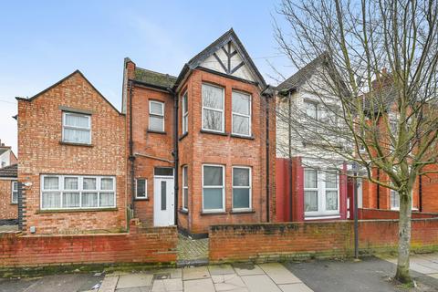 3 bedroom terraced house for sale, Graham Road, Harrow Wealdstone, Middlesex HA3