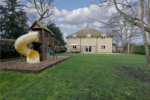 4 bedroom detached house for sale, Clifton House Gardens, Shefford SG17