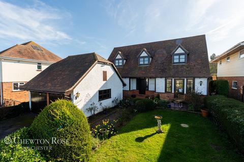 4 bedroom detached house for sale, Esplanade, Maylandsea.