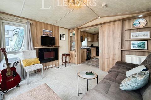 2 bedroom detached house for sale, Melville Road, Southsea, Hampshire
