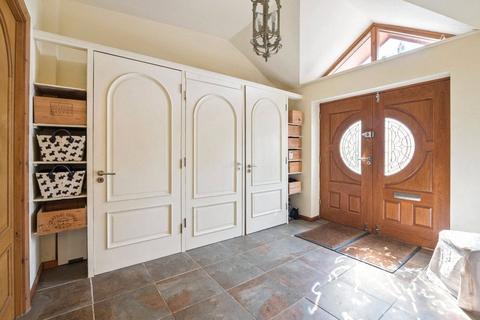 undefined, Garnet Court, Buckinghamshire SL7