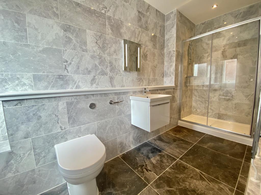En-suite Bathroom
