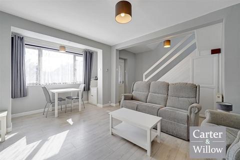 3 bedroom end of terrace house for sale, Cartwright Road, Essex