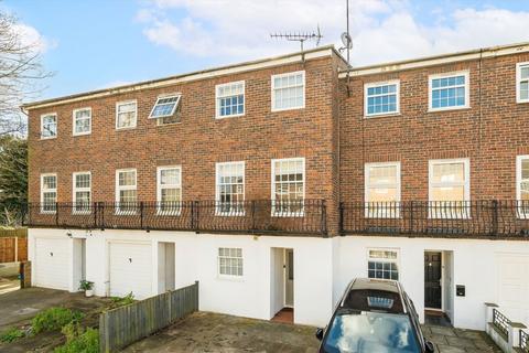 5 bedroom house for sale, Chepstow Close, London SW15