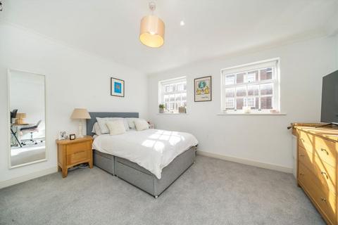 5 bedroom house for sale, Chepstow Close, London SW15
