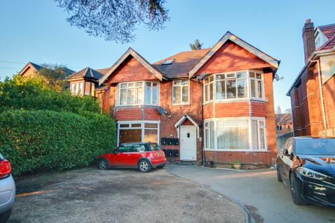 1 bedroom flat for sale, BITTERNE PARK! NO CHAIN! LOW CHARGES! MODERN KITCHEN!
