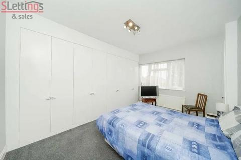 5 bedroom semi-detached house for sale, 5 Aprey Gardens