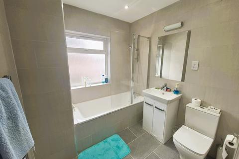 5 bedroom semi-detached house for sale, 5 Aprey Gardens
