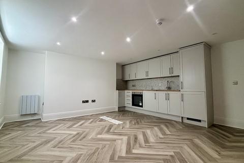 1 bedroom flat to rent, CUMBERLAND PLACE, SO15