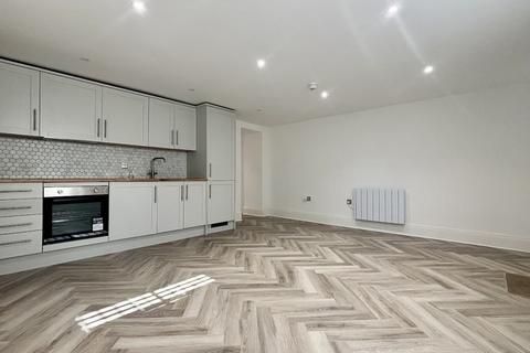 1 bedroom flat to rent, CUMBERLAND PLACE, SO15